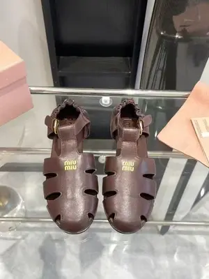 Miu Miu 2026ss 春夏季走秀款 羅馬涼鞋