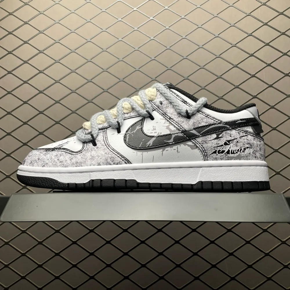 💰569 純原NK Dunk Low 客制款 低幫休閒板鞋 CK9671-100 尺碼：35.5 36 36.5 37.5 38 38.5 39 40 40.5 41 42 42.5 43 44 44.5 45 46 編號：27YDEF2