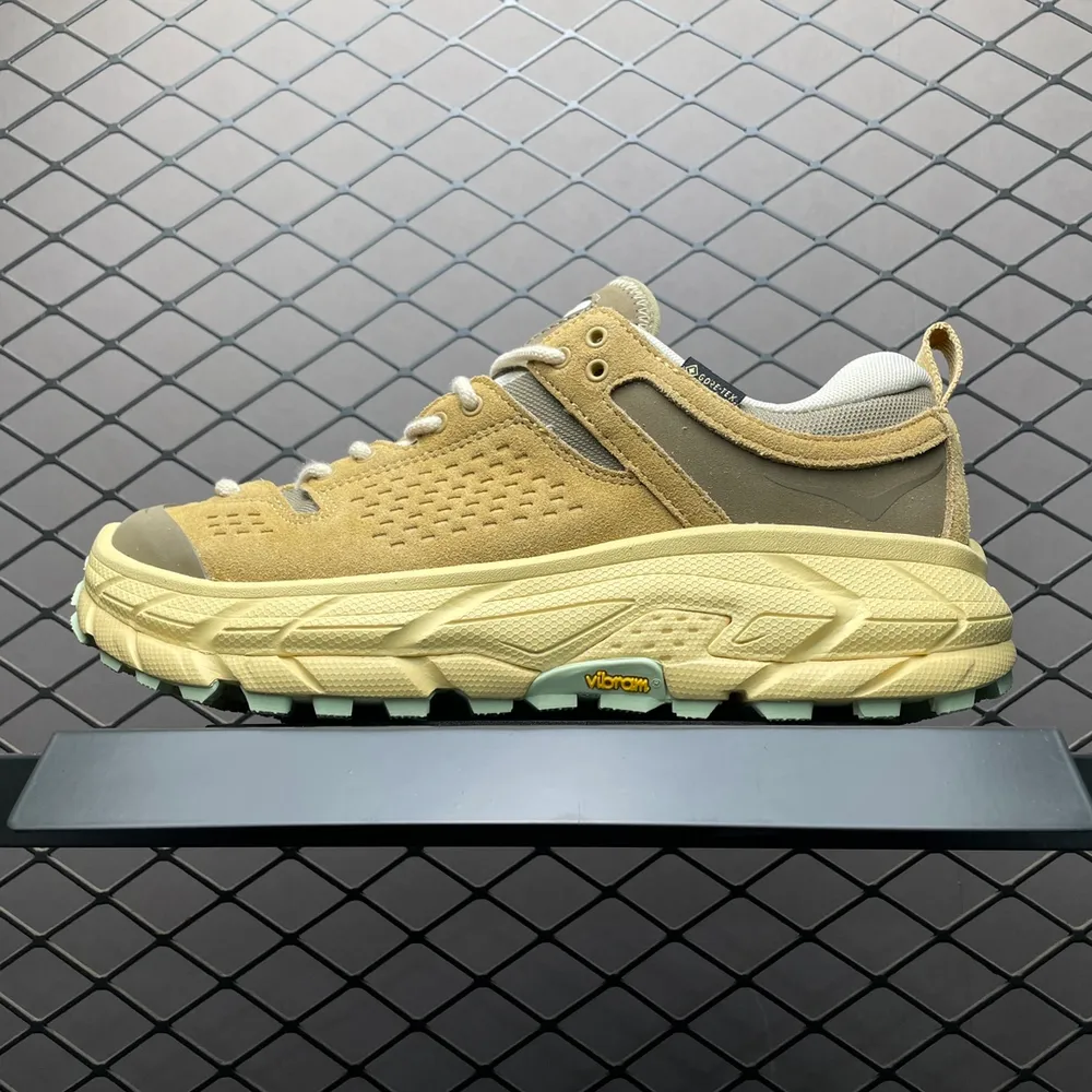 💰720 純原 原廠防潑水 Hoka One One Tor Ultra Lo 低幫戶外功能運動鞋工裝鞋 1153137 高階零售外貿混賣品質 市售唯一原版開發 原廠材料打造 唯一正確高階Vibram遼寧代工原裝組合大底提供強大的防滑效能