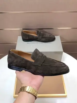 出廠💶新款Brunello Cucinelli男士休閒套腳樂福鞋 官網同步發售.這款BC不退潮感的膠底 小牛皮具有超柔軟粒紋和怡人觸感的特色。橡膠大底 內裡墊腳全牛皮 重工打造