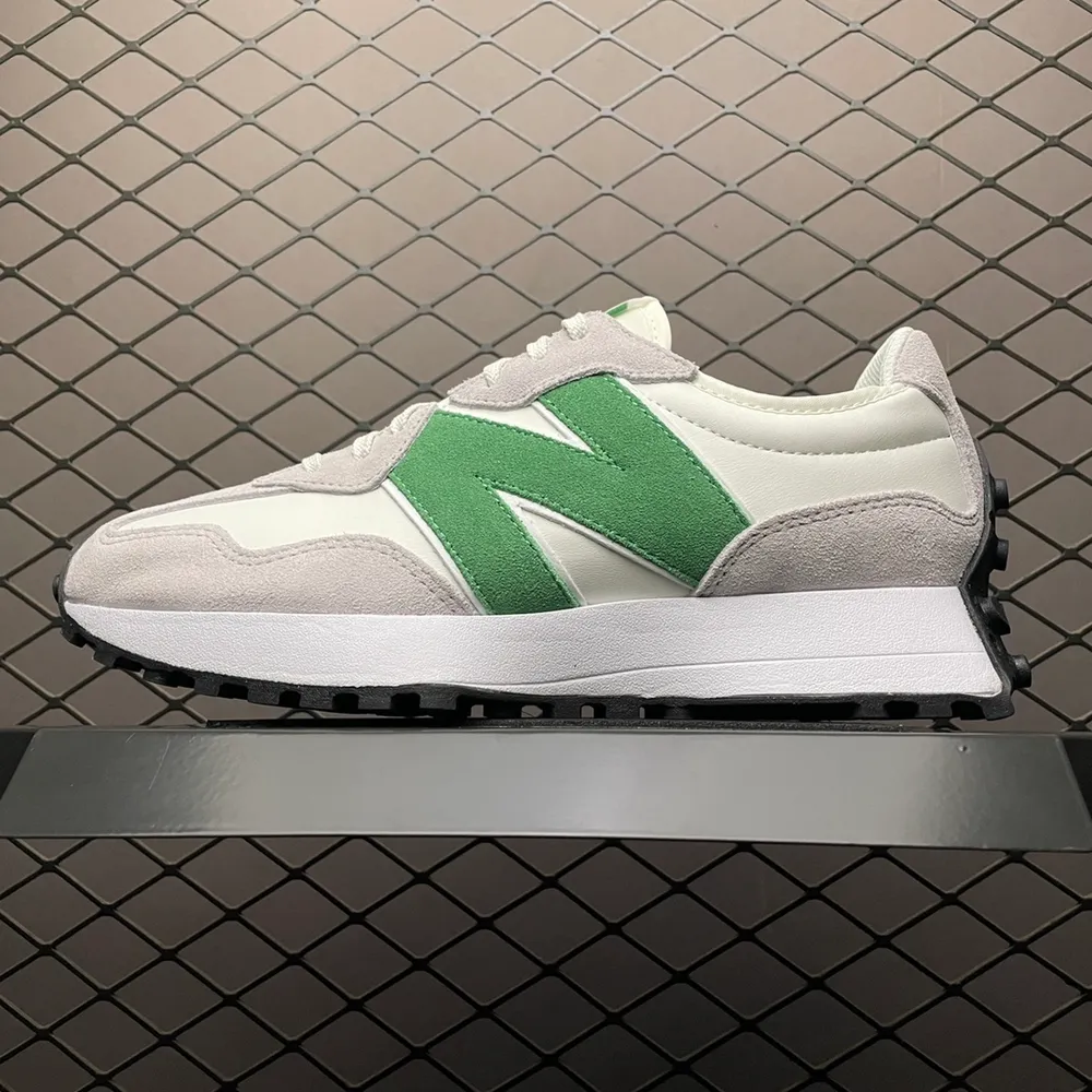 💰459   福利特價🔥純原 New balance 新百倫 WS327LG 運動休閒跑步鞋 天花板品質 真正的韓國專櫃訂單 原鞋原紙板檔案 原廠皮料 包括所有輔料 織嘜 鞋墊 鞋帶 鞋標 車線等都是原廠 尺碼：36 36.5 37 3