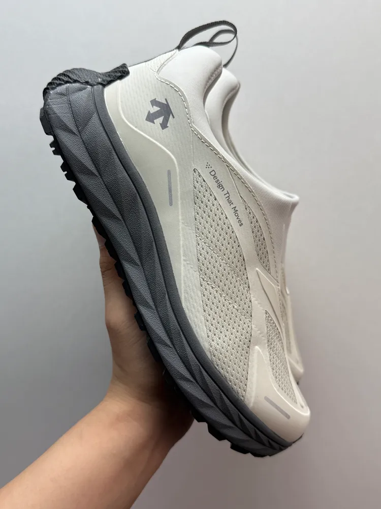 650💰發市場最強迪桑特DESCENTE Terrain D 白色