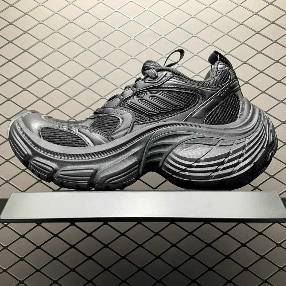 💰820 純原Balenciaga 巴黎世家 10XL 復古老爹鞋 全新外貿版本 專櫃同步包裝 原裝大盒 尺碼：35 36 37 38 39 40 41 42 43 44 45 46 偏大一碼 編號：49PHUU75