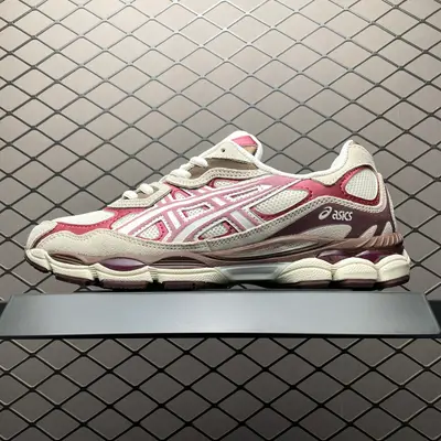 💰530 純原Asics 亞瑟士 GEL-NYC 低幫運動休閒跑步鞋 1203A788-100 平臺專供品質 區別市面通貨 尺碼：36 37 37.5 38 39 39.5 40 40.5 41.5 42 42.5 43.5 44 45 