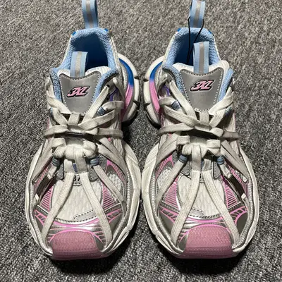 純原Balenciaga 巴黎世家 3XL Extreme Laces 綁帶款復古老爹鞋 巴黎世家十代 官方全套配件鞋盒 鞋帶 防塵紙配套齊全 尺碼：35 36 37 38 39 40 41 42 43 44 45 46 注意：尺碼偏大 編
