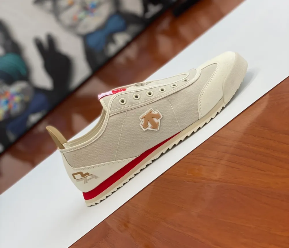 P580 原單正品 迪桑特/DESCENTE Chron 一腳蹬