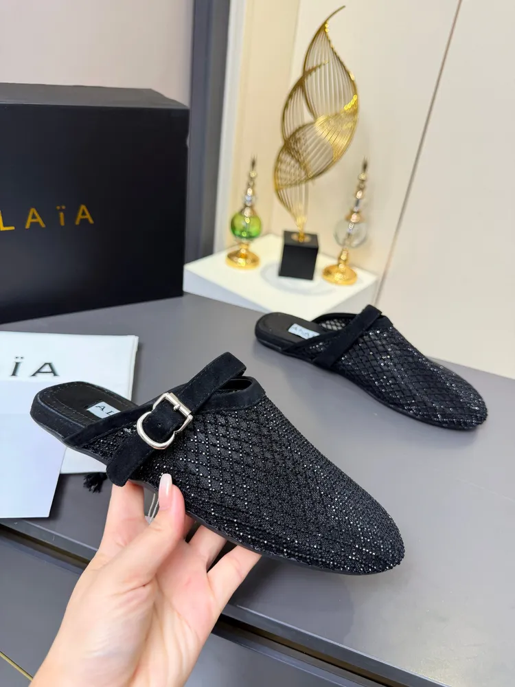 Alaia·阿萊亞⛳️🔥超火的一款平底芭蕾舞漁網紗面鑲鑽款平底單鞋🩰！