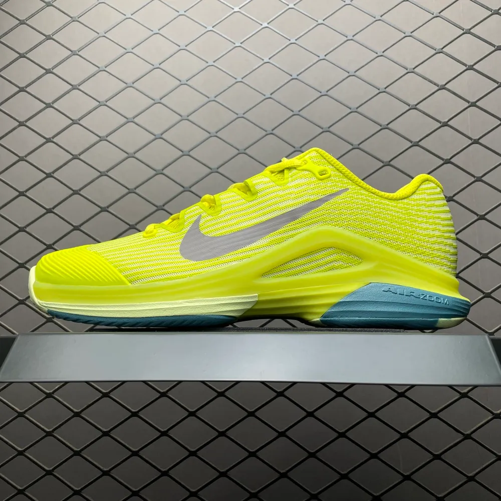 💰560 純原NK Zoom Vapor 12 低幫網球鞋 FV5552-400 尺碼：36 36.5 37.5 38 38.5 39 40 40.5 41 42 42.5 43 44 44.5 45 46 47.5 編號：25TDEF1