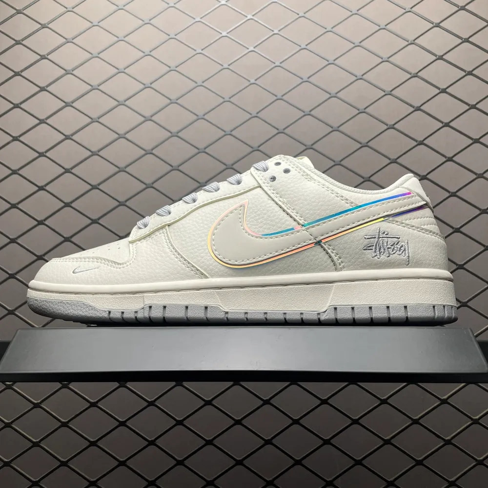 💰650 純原NK Dunk Low 客制款 低幫休閒板鞋 ZY1688-002 尺碼：36 36.5 37.5 38 38.5 39 40 40.5 41 42 42.5 43 44 44.5 45 編號：33YEFFJ