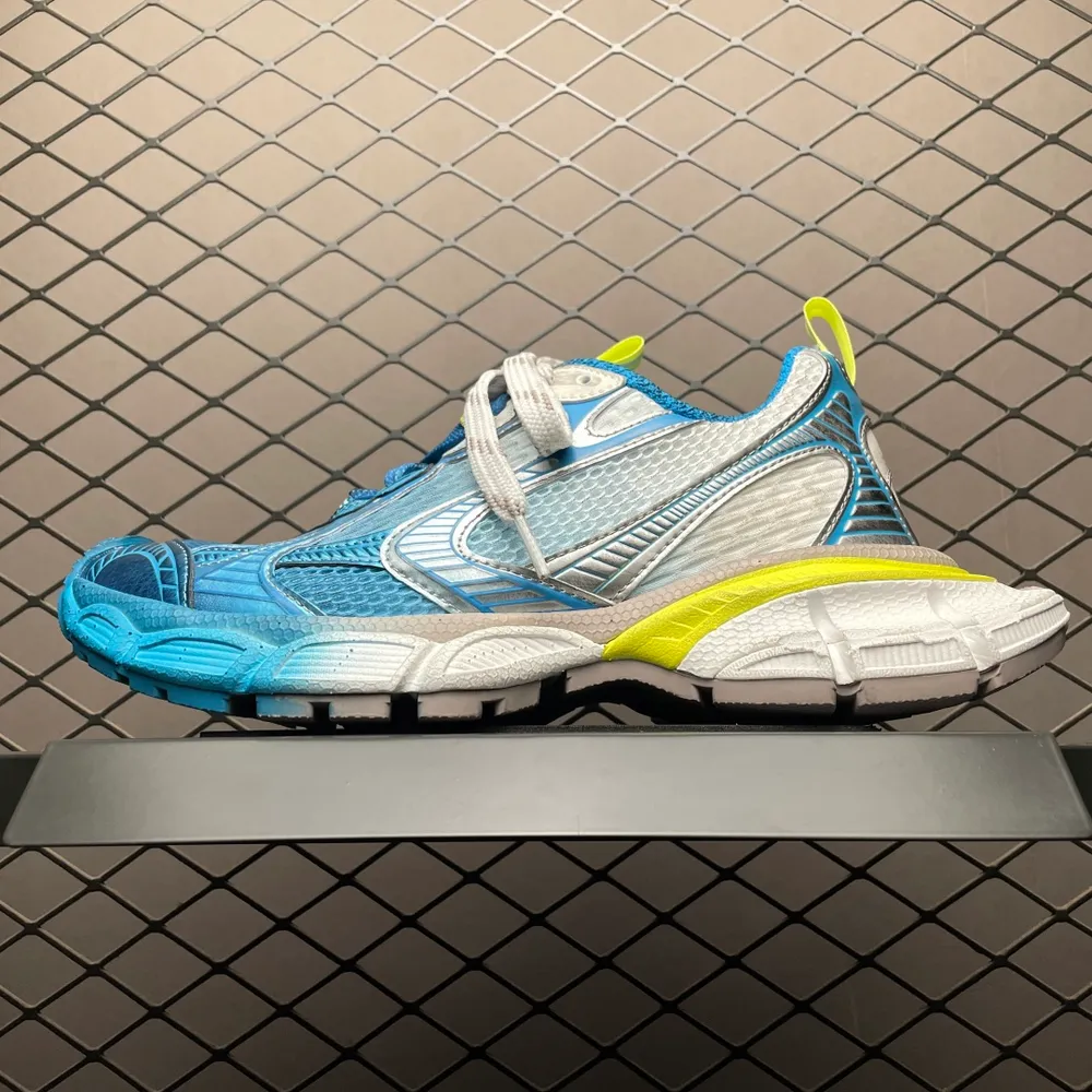 💰769 純原Balenciaga 巴黎世家 Phantom Sneaker 3XL 做舊復古老爹鞋 巴黎世家十代 官方全套配件鞋盒 鞋帶 防塵紙配套齊全 尺碼：35 36 37 38 39 40 41 42 43 44 45 46 注意