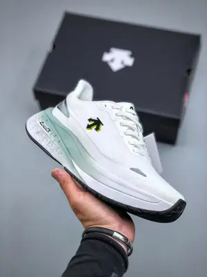 💰740  K Y/迪桑特DESCENTE ENERZITE RIDE 時尚防滑 低幫跑步鞋 尺碼：39-44