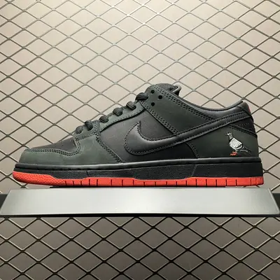 💰720 純原 NK SB Dunk Low " Black Pigeon " 黑鴿子 低幫運動休閒板鞋 883232-008 國內一線頭部大廠出品 知名廠牌TOP/S2同源 原鞋原楦頭紙板開發 原廠織嘜標 全方位細節到位 尺碼：40 4