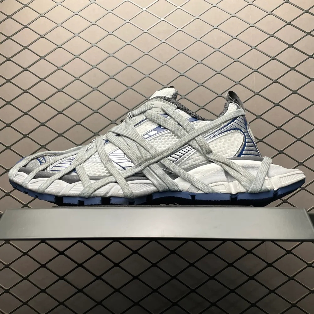 Balenciaga 巴黎世家 3XL 純原版本 綁帶款復古老爹鞋 巴黎世家十代 官方全套配件鞋盒 鞋帶 防塵紙配套齊全 尺碼：35 36 37 38 39 40 41 42 43 44 45 46 注意：尺碼偏大 編號：47IGUU75