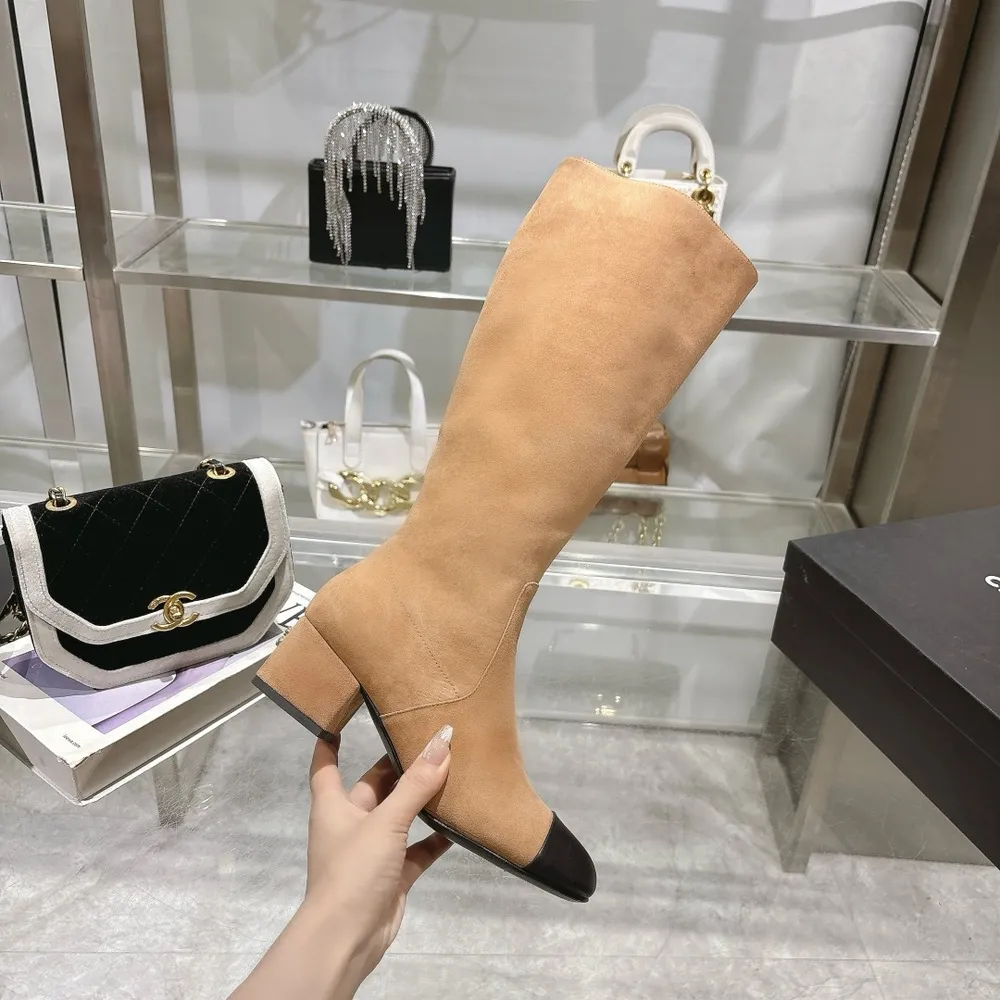 CHANEL官網同款， 香奈兒新款長靴，簡約大方，時尚百搭腳感舒適，