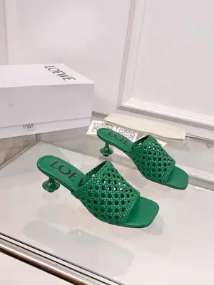 頂級版本🆕💗【羅意威•Loewe】 火爆新款 配合整體原版楦型，時尚而個性好穿 顏色超讚