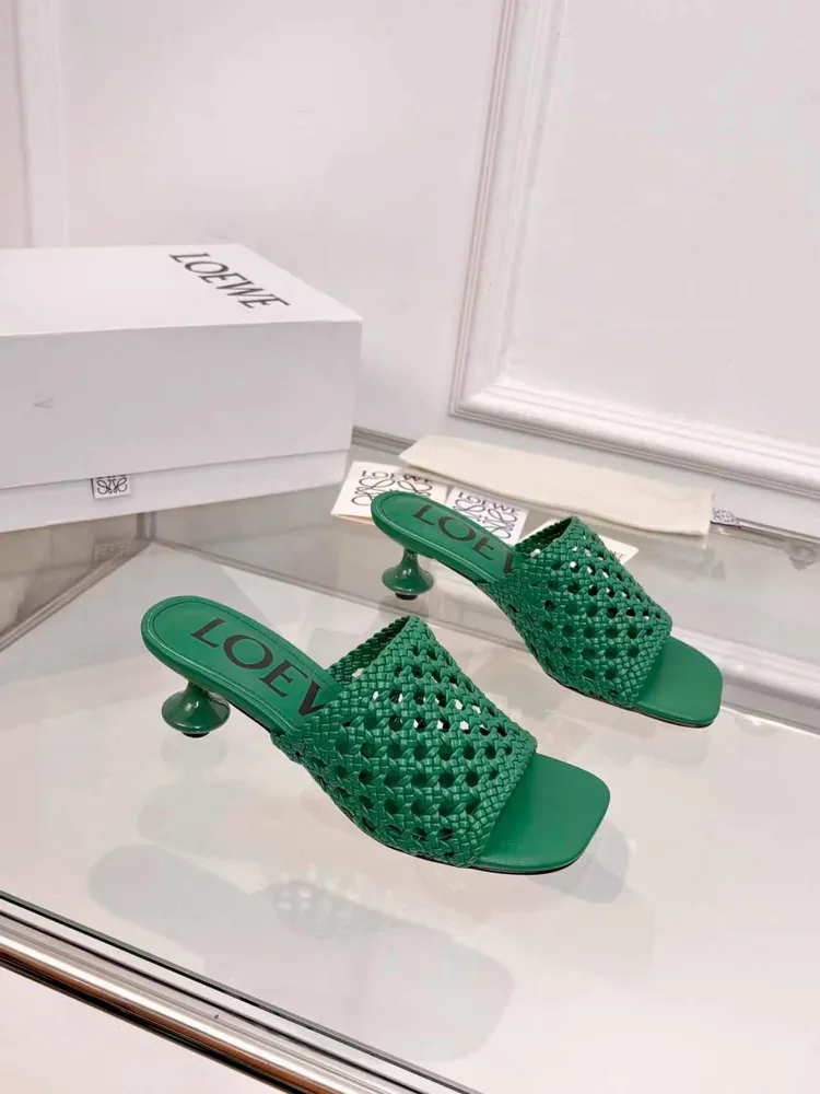 頂級版本🆕💗【羅意威•Loewe】 火爆新款 配合整體原版楦型，時尚而個性好穿 顏色超讚