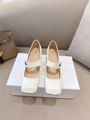 🆕💗『Christian Dior』2026ss春夏新款new迪奧小姐 精緻瑪麗珍 法式小皮鞋 #芭蕾舞鞋 漆光質感邂逅經典綁帶，迪奧鞋履勾勒法式浪漫。