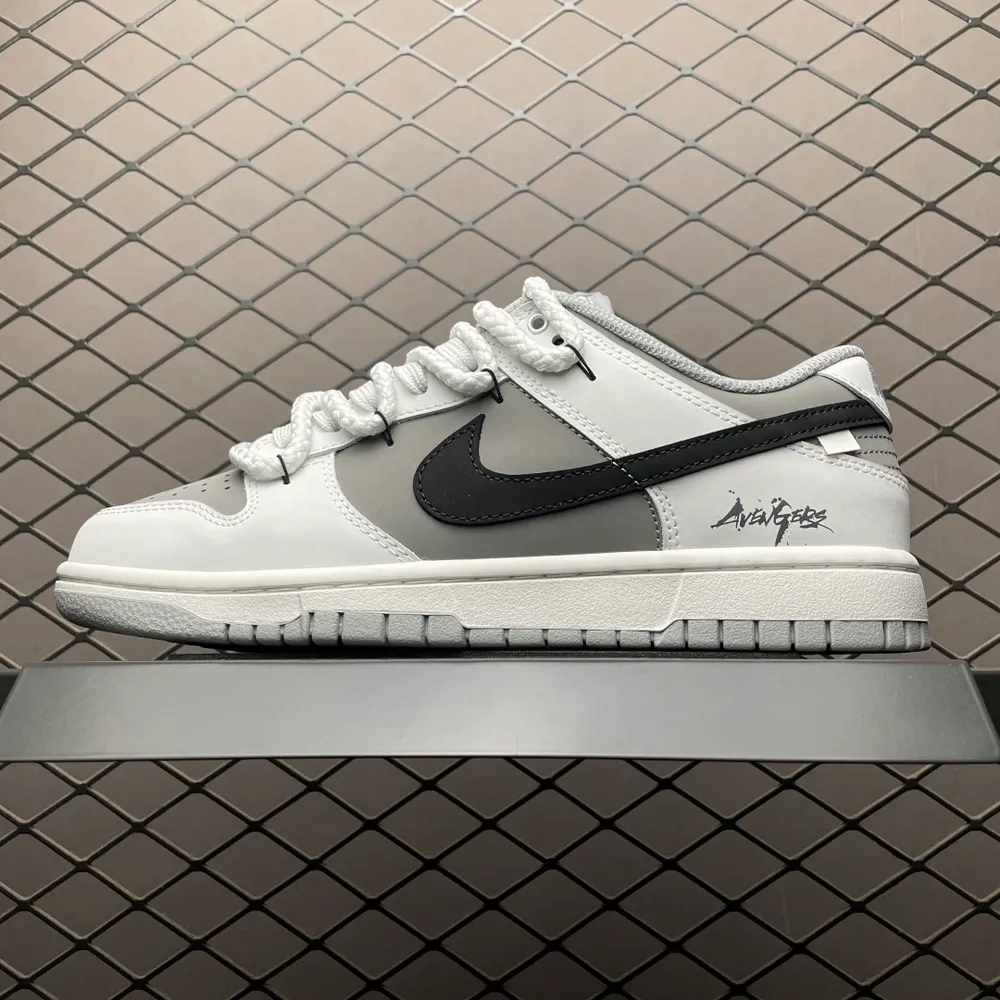 💰640 純原NK Dunk Low 客制款 低幫休閒板鞋 WG0510-061 尺碼：40 40.5 41 42 42.5 43 44 44.5 45 46 編號：33YEFFJ