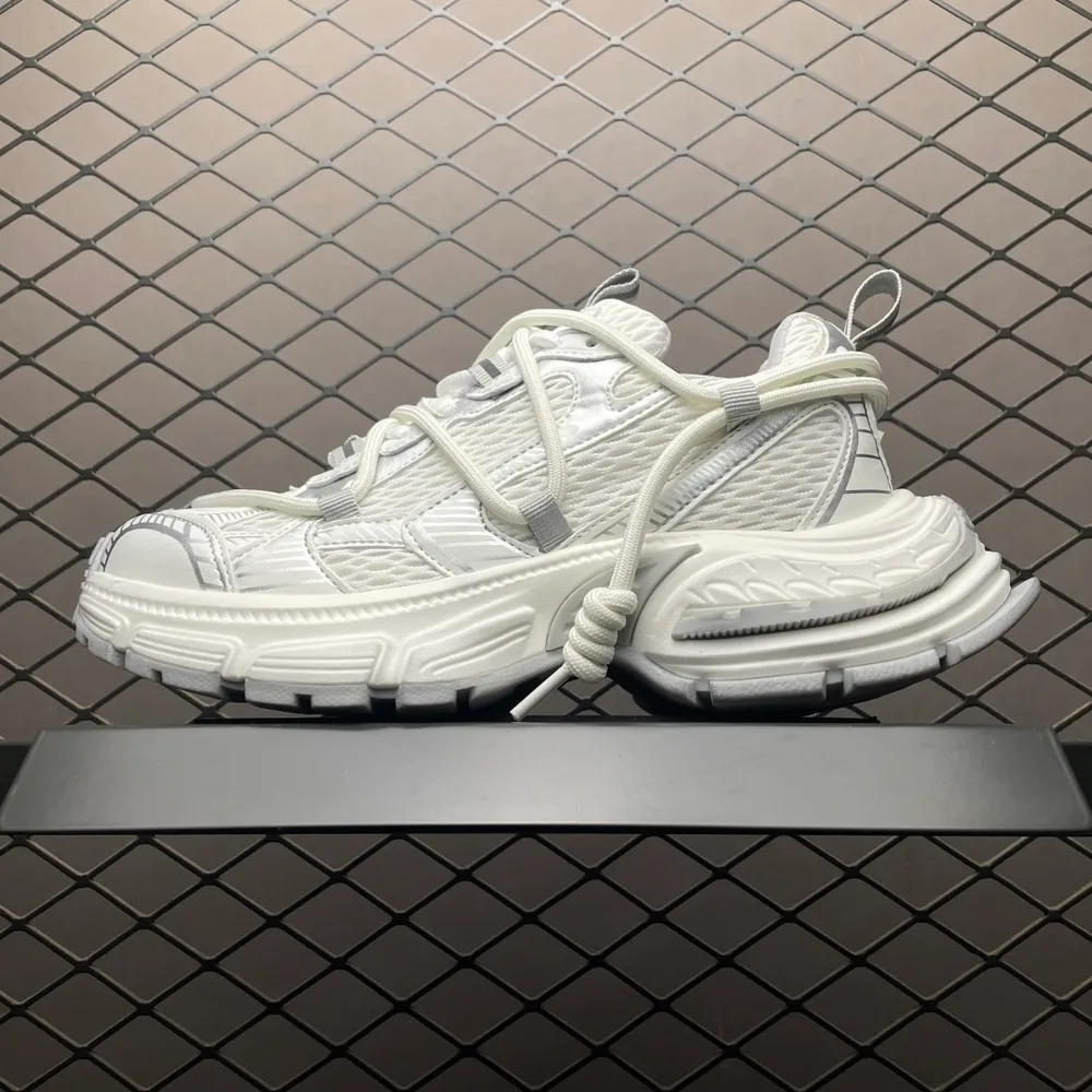 💰569 純原GG-CC Chunky 厚底增高鞋休閒鞋系列 廣東大廠出品 全套包裝配件 時髦look輕鬆定格 不費力展現率性氛圍 高檔銀盒 酷帥機能風不規則設計大底 拼接造型設計 輕便舒適百搭 GGCC厚底增高簡直就是小個子的快樂!不管