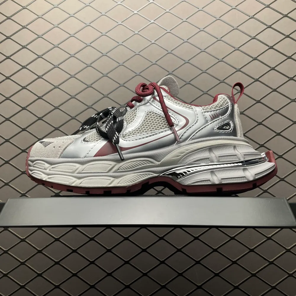 💰569 純原GG-CC Chunky Low 安哥拉紅運動老爹鞋  廣東大廠出品 完美細節 25ss早春新款 大長腿 時髦look輕鬆定格 不費力展現率性氛圍  酷帥機能風不規則設計大底 GGcc杏銀紅色拼色造型設計 輕便舒適百搭 不管