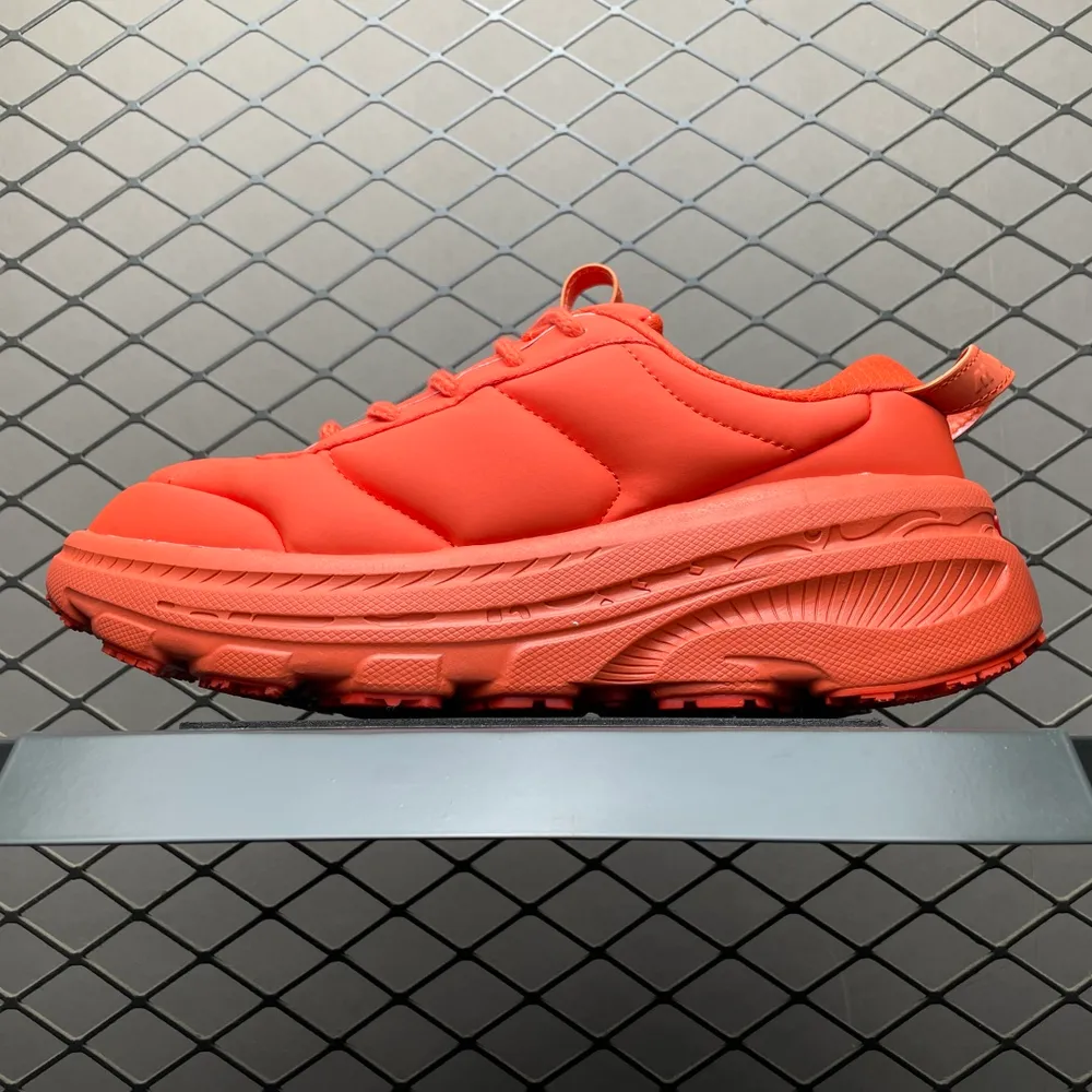 💰569 純原Hoka One One Bondi B3LS Marni 秋冬新款 麵包鞋 1170631 尺碼：36 36.5 37.5 38 38.5 39 40 40.5 41 42 42.5 43 44 44.5 45 編號：27