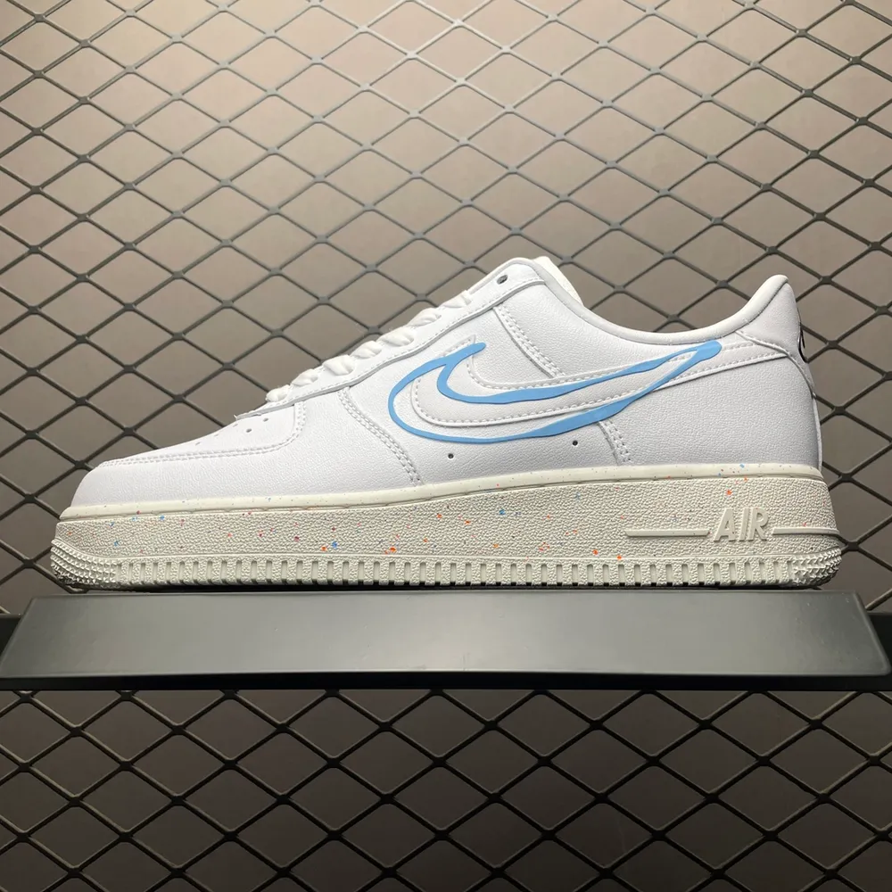 💰550 純原NK Air Force 1 Low 空軍一號低幫休閒板鞋 HF5721-111 原廠衝刀皮料切割乾淨 無任何毛邊 打造純正空軍 全掌內建蜂窩氣墊 原盒配件 原廠中底鋼印、拉幫完美 全套原楦原模傾力打造完美版型 尺碼：36 