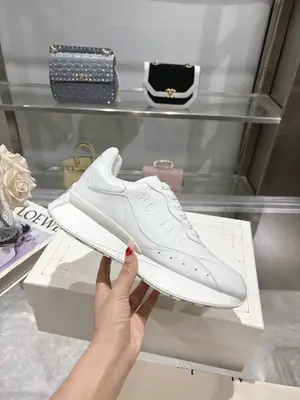 ALEXANDER MCQUEEN/亞歷山大麥昆 2025春夏新款Sprint運動情侶款 鞋側面飾有時尚個性字母seal Logo標誌 牛皮工藝 羊皮內裡 牛皮墊腳透氣防掉色. 原版1:1大底，最新精美全套包裝 另配有一幅鞋帶 35-45