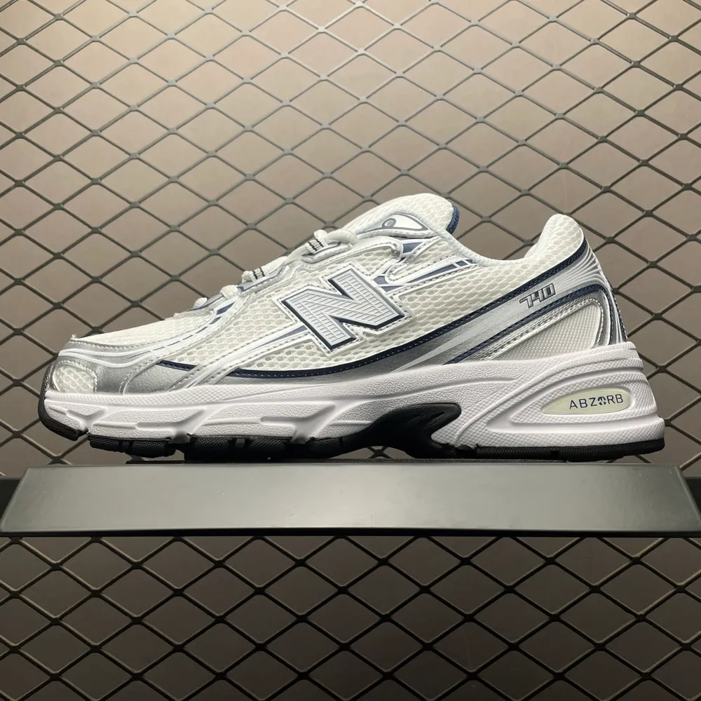 💰530 純原New Balance 新百倫 U740WN2 復古休閒慢跑鞋 尺碼：36 37 37.5 38 38.5 39.5 40 40.5 41.5 42 42.5 43 44 44.5 45 編號：23DCEE35