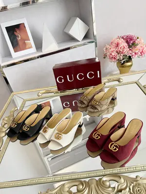 上新啦🔥🔥🔥Gucci古馳2025新款拖鞋