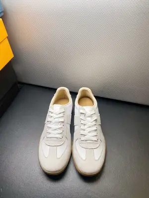 特價530不退不換，標準碼35、36、37、38，39