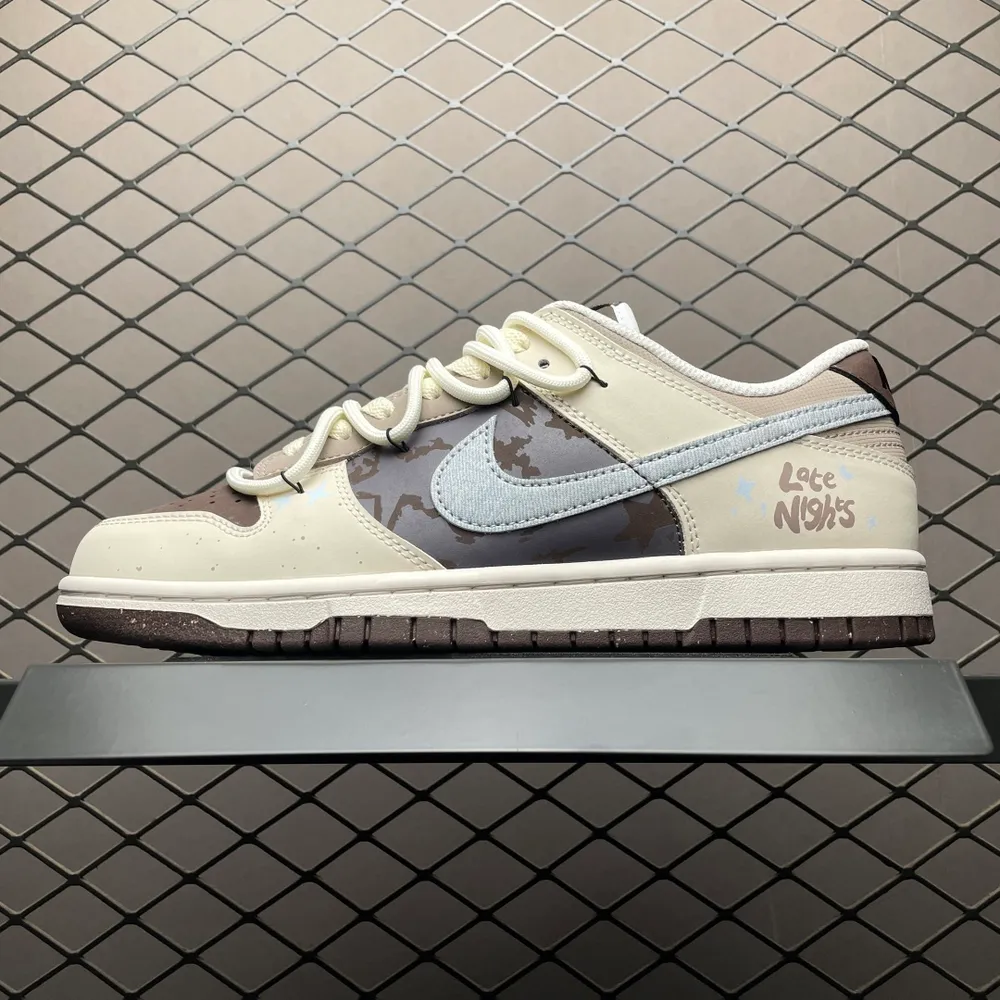 💰640 純原NK Dunk Low 客制款 低幫休閒板鞋 Hf4292-100 尺碼：36 36.5 37.5 38 38.5 39 40 40.5 41 42 42.5 43 44 編號：33YEFFJ
