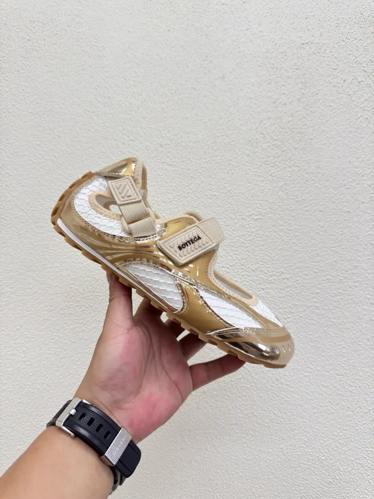BV Orbit 瑪麗珍運動鞋