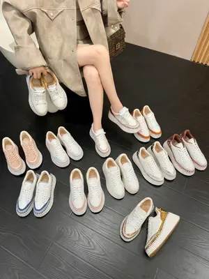 2025，批740,蔻依Chloe專櫃同步上市新款涼鞋，春夏款廣升 風靡整個時尚圈以來，多色多款，這款面料使用進口牛皮，，質地清爽透氣不燜腳 時尚簡約範兒 女神都愛  美翻啦 ，8.CM超輕橡膠發泡抽真空大底，舒適得不要不要的，35-42碼