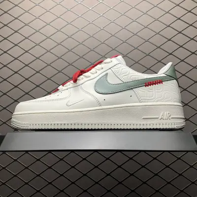 💰550 純原NK Air Force 1  " Year Of The Snake " CNY 蛇年限定 空軍一號低幫休閒板鞋 HV5979-130 尺碼：36 36.5 37.5 38 38.5 39 40 40.5 41 42 42
