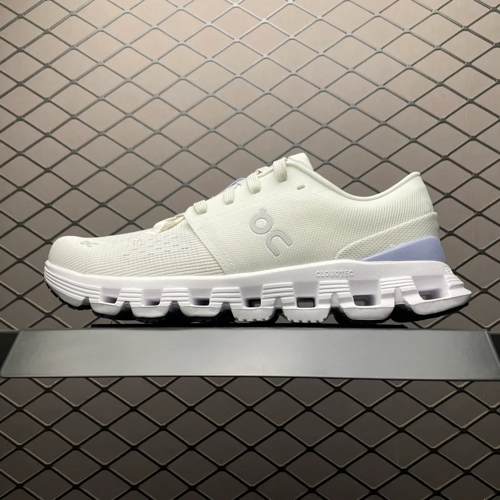 💰540 純原ON 昂跑 Cloud X 4 系列 鞋面採用一體成型布料  有彈性非常透氣 鞋底是鏤空設計 運用了CLOUDTILT專利技術 彈力十足  毫無負重感 適合日常長距離行走或者休閒旅遊 跑步 尺碼：36-40 含半碼 編號：2
