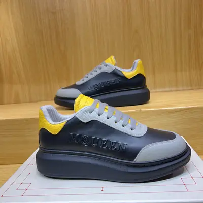 Alexander McQUEEN最新春鞋陸續引領上市重工藝