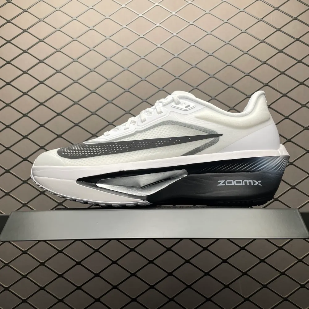 💰569 純原NK Zoom Fly 6 馬拉松超輕跑鞋 FN8454-100 新版本出貨 尺碼：36 36.5 37.5 38 38.5 39 40 40.5 41 42 42.5 43 44 44.5 45 編號：27TDEFJ