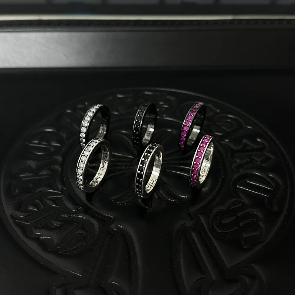 💰495克羅心 排鑽戒指