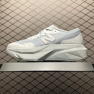 💰530 純原District Vision x New Balance 新百倫 聯名款低幫休閒跑步鞋 WRCELVD4 尺碼：36 37 37.5 38 38.5 39.5 40 40.5 41.5 42 42.5 43 44 44.5