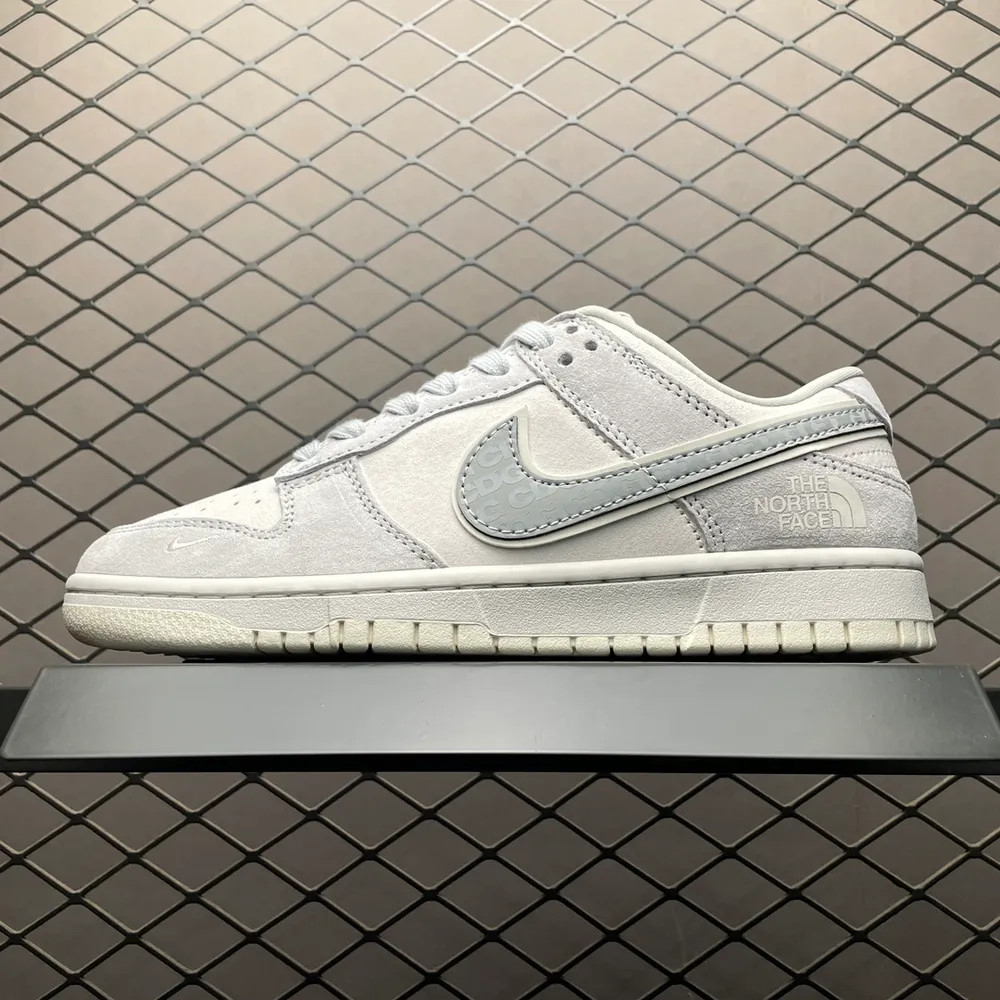 💰660 純原NK Dunk Low 客制款 低幫休閒板鞋 DQ1098-399 尺碼：36 36.5 37.5 38 38.5 39 40 40.5 41 42 42.5 43 44 44.5 45 編號：35YEFFJ