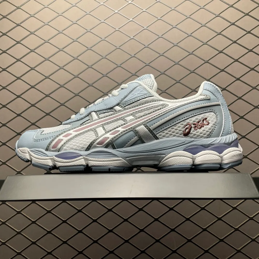 💰550 純原Asics 亞瑟士 GEL-NYC 低幫運動休閒跑步鞋 1203A542-020 尺碼：36 37 37.5 38 39 39.5 40 40.5 41.5 42 42.5 43.5 44 45 編號：25TDEF23