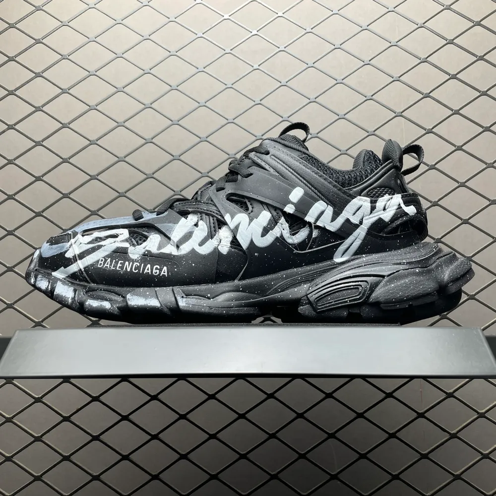 💰769 純原Balenciaga 巴黎世家 Track Sneaker 巴黎世家三代 戶外概念復古老爹鞋 全新外貿版本 核心配合工廠優勢供應 專櫃同步包裝 原裝大盒 細節精準對位官方 私模組合大底 從裡到外 最大尺度還原官方ZP 尺碼：