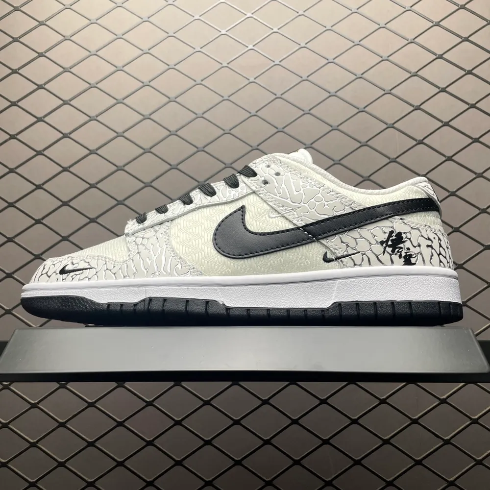 💰650 純原NK Dunk Low 悟空 客制款 低幫休閒板鞋 LW1818-105 尺碼：36 36.5 37.5 38 38.5 39 40 40.5 41 42 42.5 43 44 44.5 45 編號：33YEFFJ