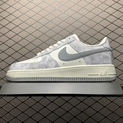 💰569 純原NK Air Force 1 空軍一號低幫休閒板鞋 BL5866-906 尺碼：36 36.5 37.5 38 38.5 39 40 40.5 41 42 42.5 43 44 45 編號：27YEFF33
