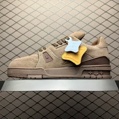 Louis Vuitton 路易威登 LV Trainer 低幫休閒板鞋 海淘代購同渠道品質 高階零售 外貿充正專供 原版購入開發 ZP級全套包裝 完美楦型 正確卡色 大底TPU 質感媲美原版 細節與原版一致 請注意區分市面通貨材 尺碼：3