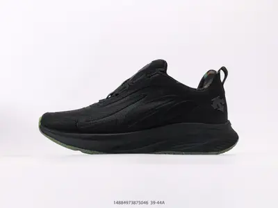 迪桑特DESCENTE DUALIS都市通勤 GORE-TEX 時尚舒適 防滑耐磨 時尚休閒運動覆蓋防水男子越野跑鞋