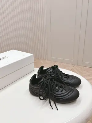 出女p670男+10 最新火爆情侶款