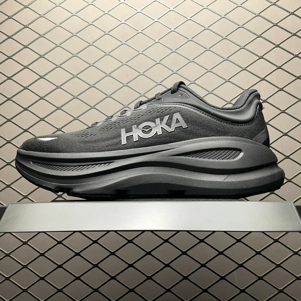 💰540 平臺專供 Hoka Bondi 9 幫帶9 網面透氣跑步鞋 1162011 全新外貿訂單出貨 中底布可區分版本 最大尺碼46 多版本供應 注意區分品質 尺碼： 36 36.5 37 38 38.5 39 40 40.5 41 4