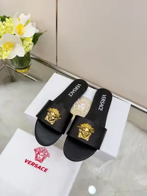 VERSACE  范家2026春款   碼數35-43  出廠價560  皮底加40