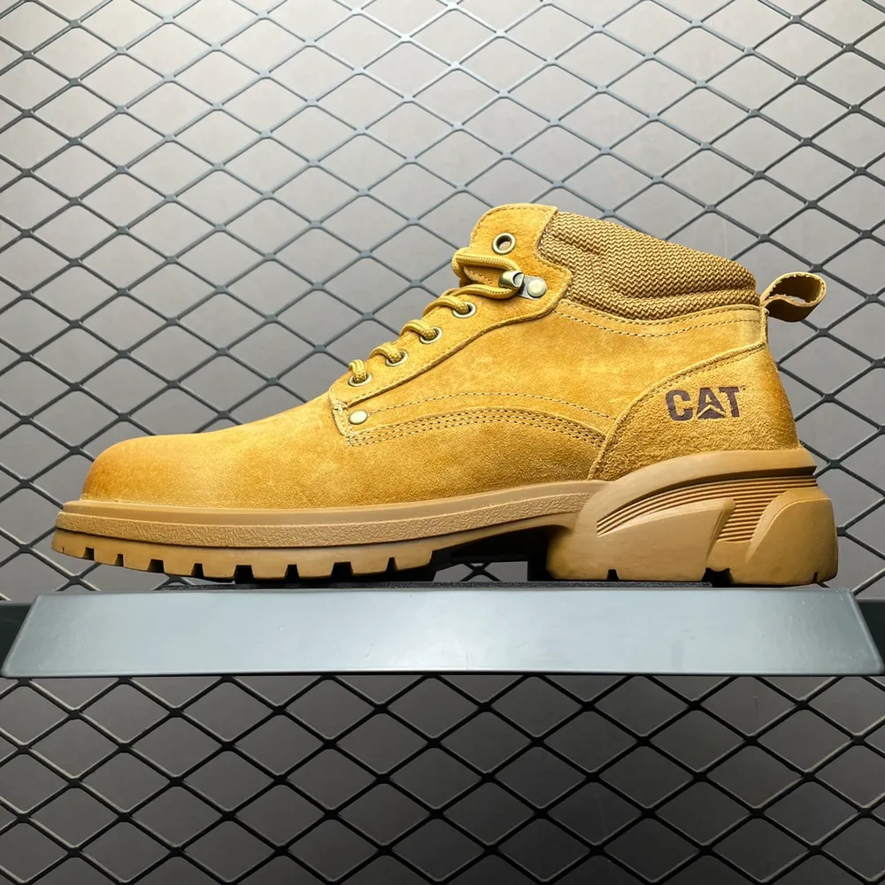 💰640 純原CAT 卡特 低幫工裝鞋 P721913 面料採用磨砂牛皮 給您完美的穿著體驗 質量考究耐穿 型男必備 專治不帥 高品質腳感一流 尺碼：38 39 40 41 42 43 44 偏大一碼 編號：33IFTU22